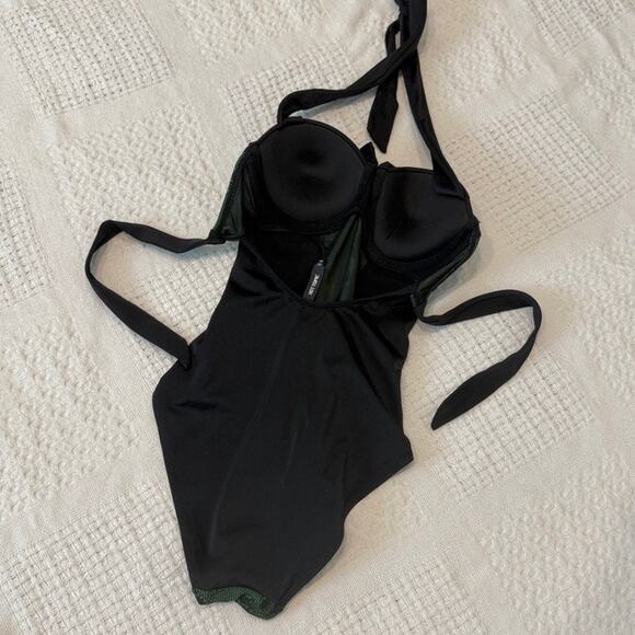 Hot Topic XS steampunk lace halter swimsuit underwire padded SW2 2975 - Picture 6 of 9